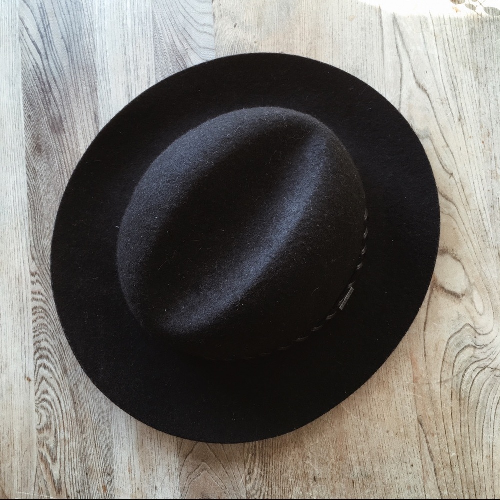 RVCA// Black Wool Felt Hat EUC